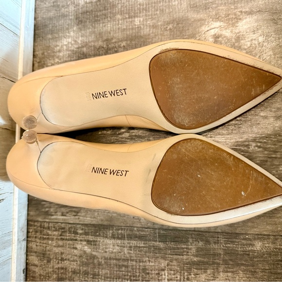 Nine West Tan Sleek Pointed-Toe Kitten Heel Pumps - Picture 4 of 6